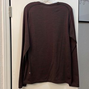 Men’s long sleeve lululemon shirt